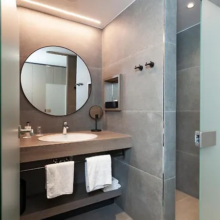 Ξενοδοχείο Knoblauch 4*