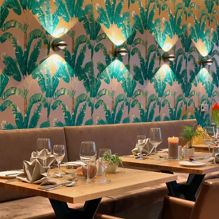 Knoblauch Hotel 4*