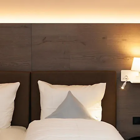 Knoblauch Hotel 4*