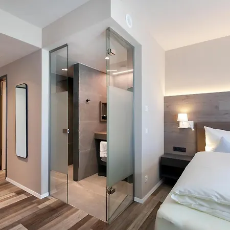 Knoblauch Hotel